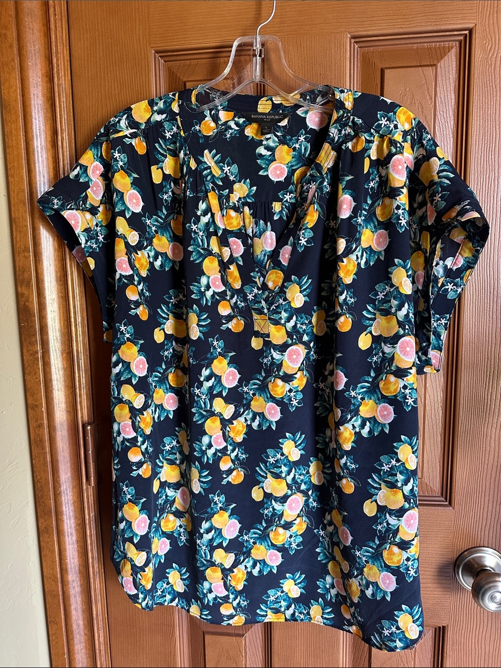 Banana Republic Navy with Lemon Print Short Sleeve Silk Top, size Large